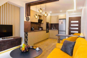 COZY,STYLISH,MODERN APT WITH TERRACE/TOP LOCATION